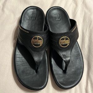 Pair of FitFlops sandals in Black